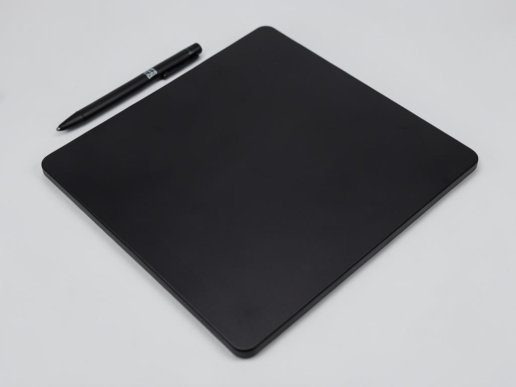 Wacom Intuos Pro Medium Graphics Tablet